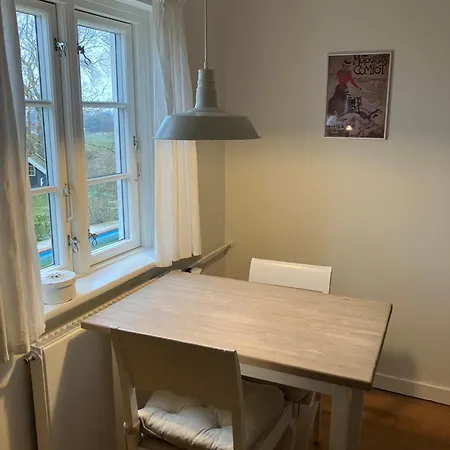 Bed & Breakfast Marielyst - *