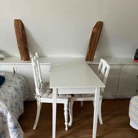 Bed & Breakfast Marielyst -