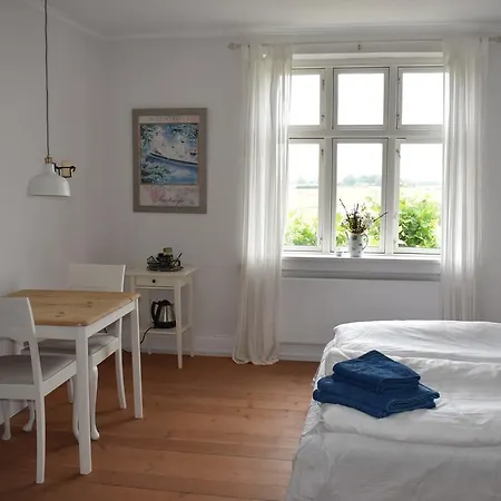 Alojamento de Acomodação e Pequeno-almoço Marielyst - *