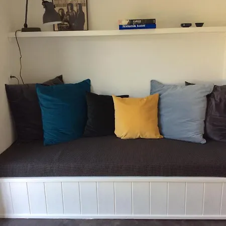 Bed & Breakfast Marielyst - *