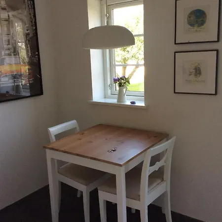 לינה וארוחת בוקר Marielyst -